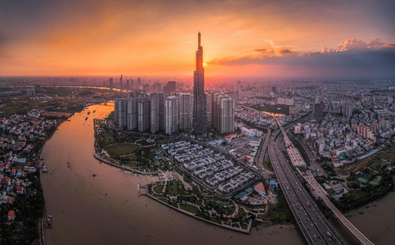 Phuc Duc Hotel - Center District 1 Хошимин Екстериор снимка